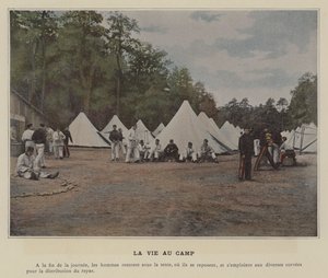 Camp Life (barevné foto) od (after) French Photographer