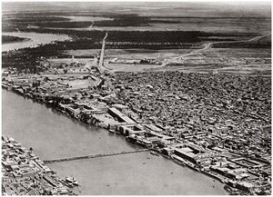 Bagdád z letadla, Irák, 1925 od A. Kerim