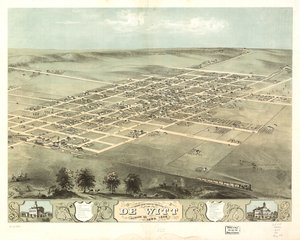 Pohled z ptačí perspektivy na město De Witt, Clinton Co., Iowa 1868. LOC 73693396 od A. Ruger