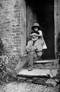 Dítě se svým dědečkem, Anglie, c1922.