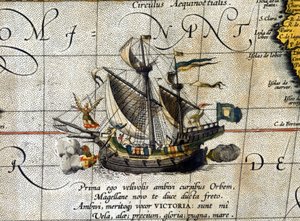 Magellanův člun „Victoria““, který proplouval Tichým oceánem zastoupený v holandském atlasu Abrahma Orteliuse (1580). od Abraham Ortelius