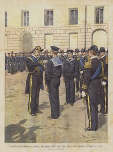 Předání medaile za statečnost dvěma námořníkům vracejícím se z Číny v kasárnách Royal Crews v La Spezia
