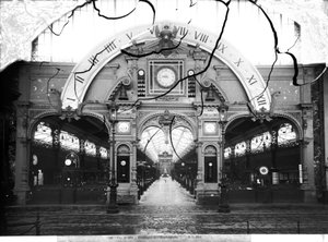 Portico of the Horology Pavilion na Všeobecné výstavě, Paříž, 1889 od Adolphe Giraudon