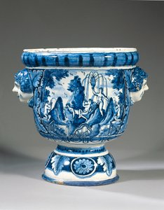 Delft modrobílá mytologická zahradní urna na mytologickém podstavci od Adriaen (fl.1868 d.1701) (attr.to) Kocks