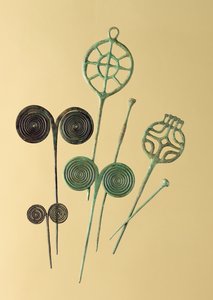 Jehly, z Ober- a Unterbinbach, Haina, Grossenlueder a Liebenau (bronz) od Age Bronze
