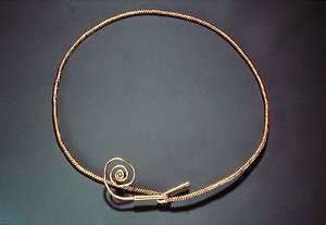 Torc, z Tara, County Meath, střední doba bronzová od Age Bronze