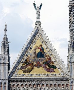 Sienská katedrála (Cattedrale di Santa Maria Assunta). 1215-1263. Detail: Mozaika s korunovací Marie. 1878