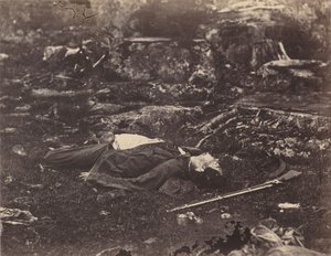 Poslední spánek ostrostřelce, Gettysburg, Pensylvánie, červenec 1863 (foto)