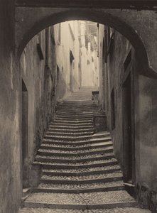 Ulice v Bellagiu od Alfred Stieglitz