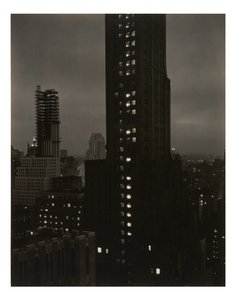 [Z mého okna v Sheltonu, na severu] od Alfred Stieglitz