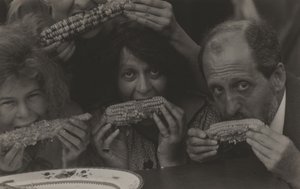Georgia Engelhardová, Georgia O’Keeffeová, Selma Stieglitzová Schubartová a Joseph Obermeyer od Alfred Stieglitz