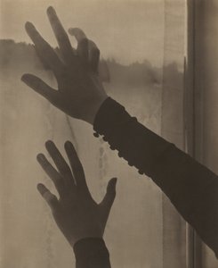 Georgia O’Keeffe – Ruce od Alfred Stieglitz