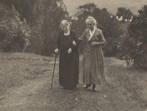 Hedwig Stieglitz a Katherine Herzig, Lake George od Alfred Stieglitz