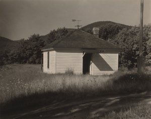 Malý domek, jezero George od Alfred Stieglitz