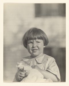 [Yvonne Boursault, Lake George] od Alfred Stieglitz