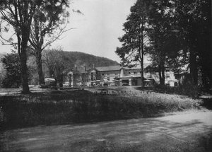 Grand Hotel, Nuwara Eliya, c1890, 1910 od Alfred William Amandus Plate