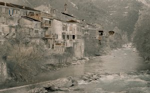 Údolí řeky u Soaorge, 2018 (ručně malovaná fotografie)