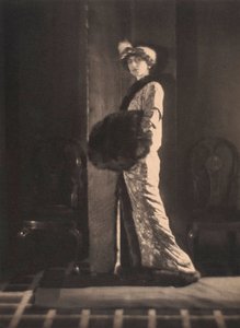 Olga de Meyer, asi 1912 (čb fotografie) od Alphonse De Meyer