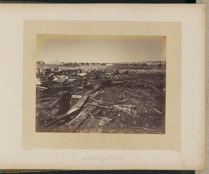 Cartoucherie Rapp. Katastrofa na Champ de Mars po výbuchu 17. května 1871.
