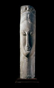 Hlava ženy. Ženská hlava. Socha od Amedea Modiglianiho (1884-1920) od Amedeo Modigliani