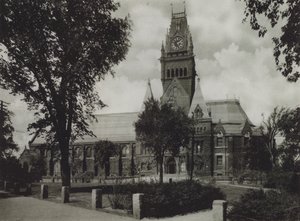 Harvardská univerzita: Memorial Hall (černobílá fotografie) od American Photographer (after)