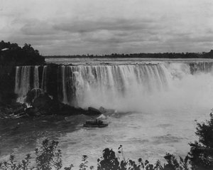 Niagarské vodopády, New York, USA (černobílá fotografie) od American Photographer (after)