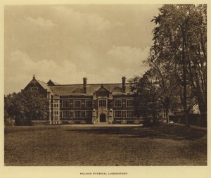 Princetonská univerzita: Palmerova fyzikální laboratoř (černobílá fotografie) od American Photographer (after)