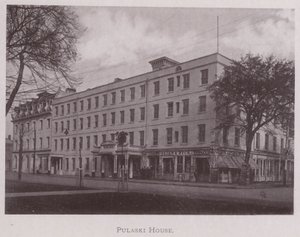 Pulaski House (černobílá fotografie) od American Photographer (after)