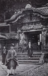 Chrám Nikko (černobílá fotografie) od American Photographer (after)