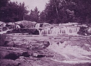 Upper Jackson Falls, Wild-Cat River, New Hampshire (černobílá fotografie) od American Photographer (after)
