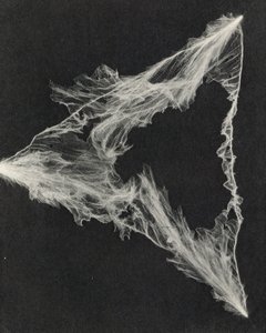 Umělý blesk vyrobený v laboratoři (čb fotografie) od American Photographer