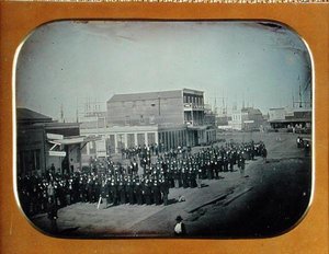 První pluk brigádního generála Johna Stoneacre Ellise v Kalifornii od American Photographer