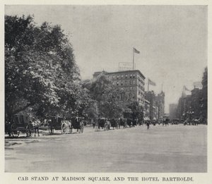 Stanoviště taxíků na Madison Square a Hotel Bartholdi (černobílá fotografie) od American Photographer