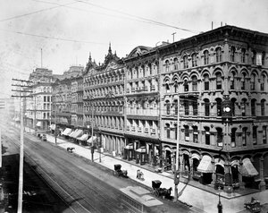 Východní strana State Street při pohledu na sever od Madison Street, Chicago, c.1878 od American Photographer