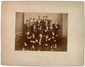Hagers Class of 61 19 v počtu, cca 1870 (sépiová fotografie) od American Photographer