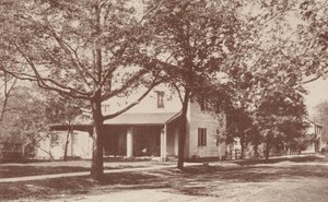 Domov "Minervy", prvního ženského literárního klubu, New Harmony, Indiana (čb fotografie) od American Photographer