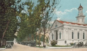Miami, Florida, asi 1925: (barevné foto): Street View, Presbyteriánský kostel (barevné foto) od American Photographer