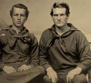 Portrét dvou námořníků v unijní uniformě, kolem roku 1861 (foto typu béžová)
