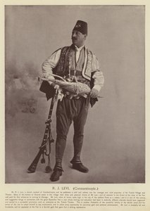 R J Levi, Konstantinopol