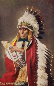 Tall Man Dan, Sioux (foto) od American Photographer