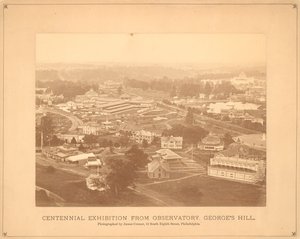 Pohled na Centennial International Exhibition, z observatoře, Georges Hill, Philadelphia, 1876 (stříbrný albínový tisk) od American Photographer