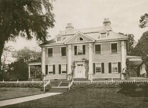Centrála George Washingtona, Cambridge (hlubotisk) od American School