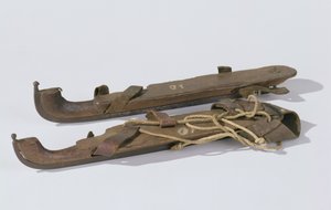 Pár bruslí, 1825-75 (dřevo, železo, kůže, vlákno)