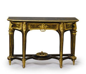 Jeden ze sladěného páru molových stolů Ludvíka XIV., c.1710 (namontovaný v ormolu a želvovina vykládaná mosazí Boulle) (viz také 469014 a 469015)