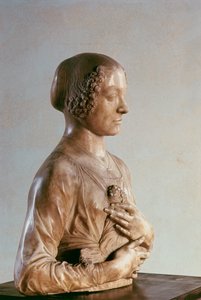 Žena s kyticí, cca 1475-80 (mramor)