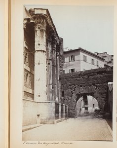 Augustovo fórum v Římě, Itálie Augustovo fórum. Roma (název na objektu) od Anonymous