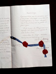 Článek 12 smlouvy z roku 1815 mezi Francií a koalicí. Druhá Pařížská smlouva podepsaná Armandem Emmanuelem de Vignerot du Plessis, vévodou z Richelieu (1766-1822): smlouva předpokládá spolupráci mezi Rakouskem, Spojeným královstvím, Pruskem a Ruskem i od Anonymous Anonymous