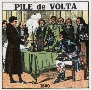Baterie a akumulátory: Alessandro (Alexandre) Volta (1745-1827) předložil v roce 1801 konzulovi Napoleonu Bonapartovi (1769-1821) v Institut national de France výsledky svých experimentů, které mu umožnily vynalézt elektrickou baterii. Anonymní il od Anonymous Anonymous