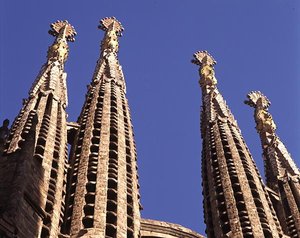 Věž kostela La Sagrada Familia z roku 1882 (foto)