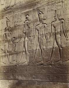 Basreliéf z chrámu v Edfu od Antonio Beato